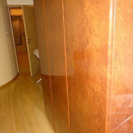 Luxury Versailles Center Opera Burgas